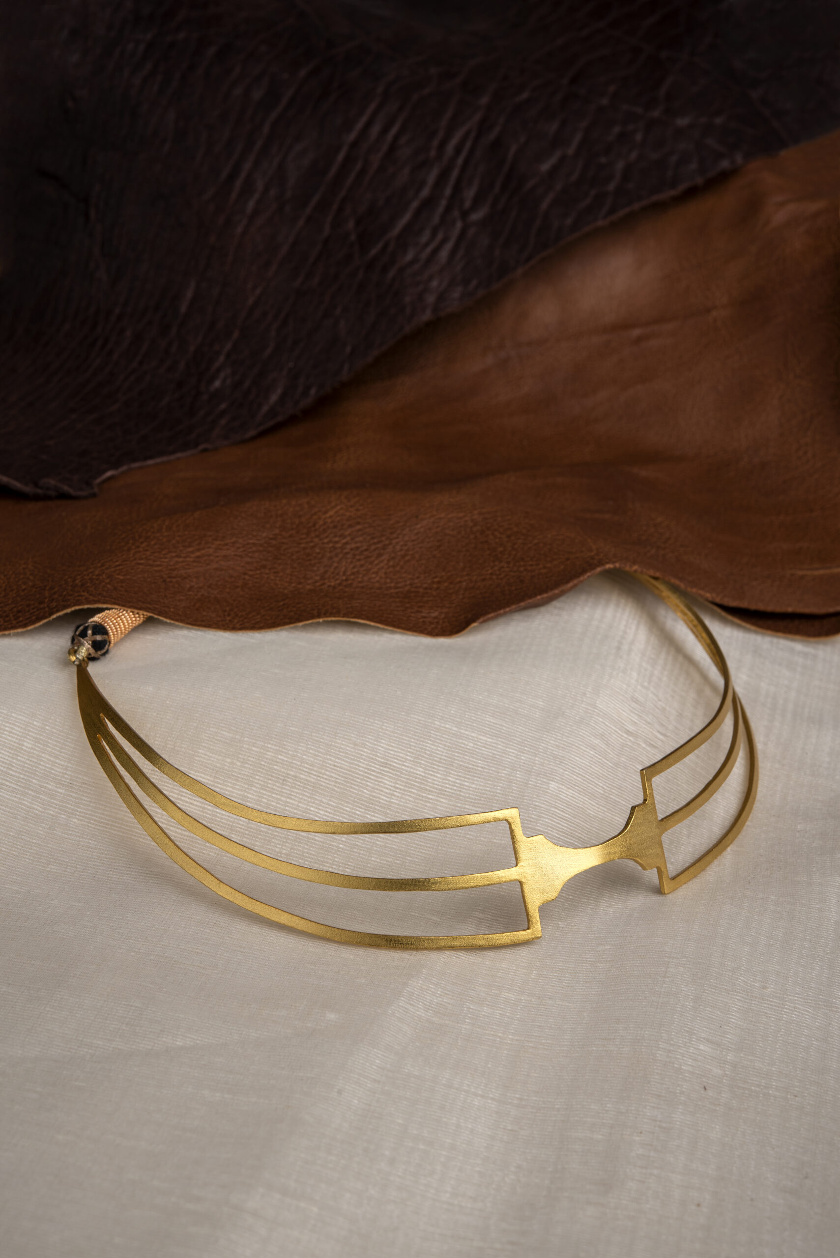 Dagger Choker